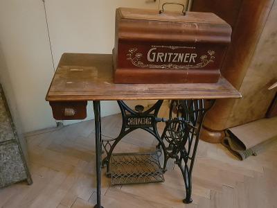 Historický šicí stroj Gritzner