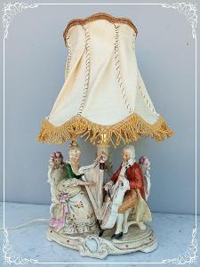 Nádherná figurální porcelánová barokní lampička  