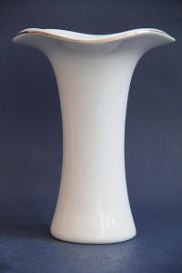 K2. porcelánová váza výška 26,5 cm 