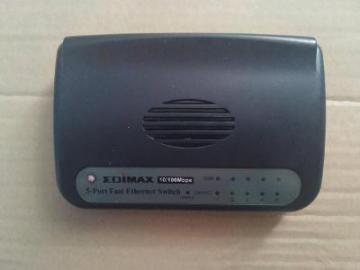 Edimax ES-3105P