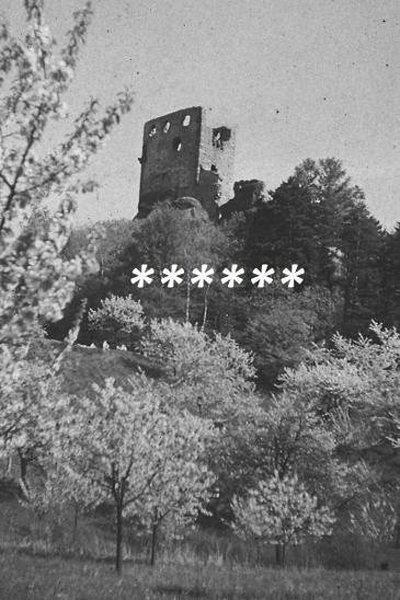 Valečov, zřícenina, jaro  1966 - Sběratelství