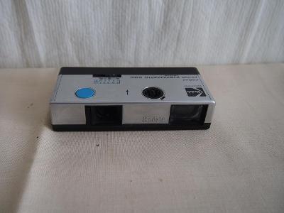 Starý fotoaparát Kodak pocket Instamatic 300