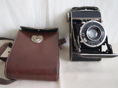 Starý fotoaparát  Certo Dolly