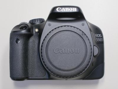 Canon EOS 550D jako nový jen 3000 expozic