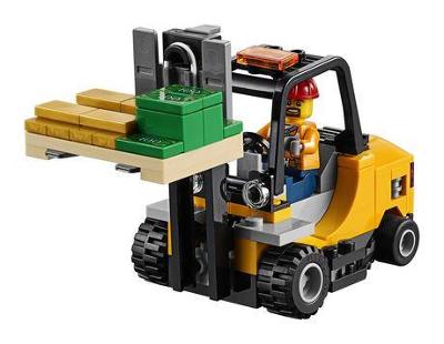LEGO 60198 pouze vysokozdvižný vozík s paletou a figurkou