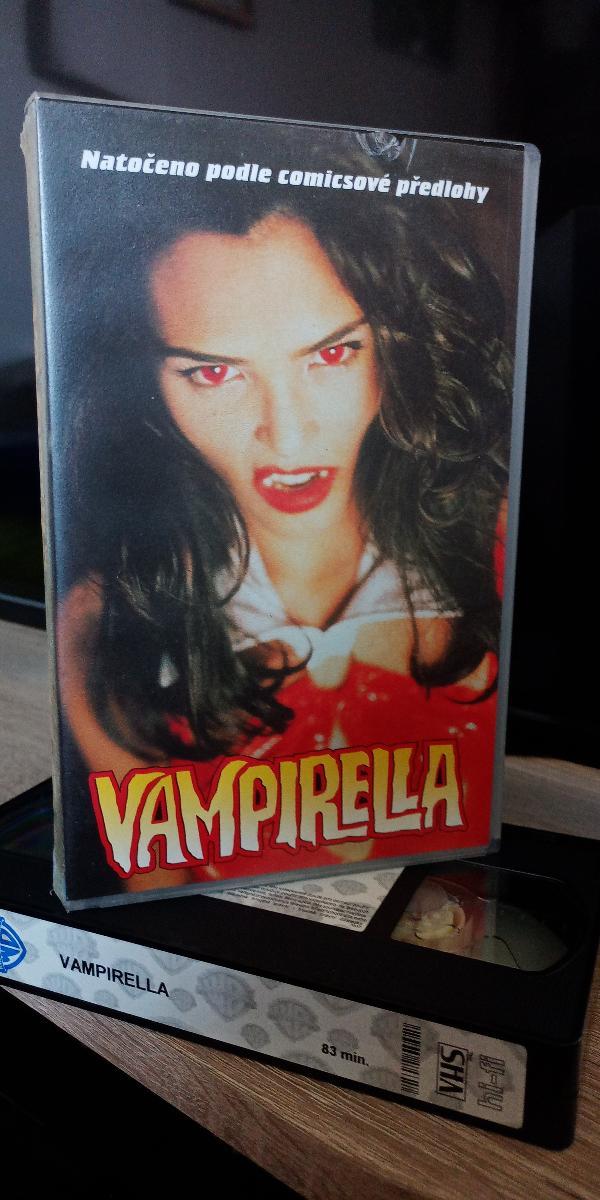 VHS Vampirella (1996) | Aukro