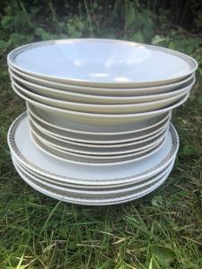 Thun porcelánový set talířů (neúplný) č. 34