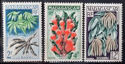 francúzsky Madagaskar 1957 ** flóra komplet yt. 332-334