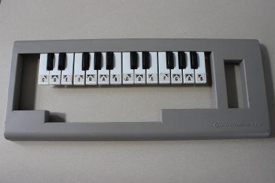 C64 MUSIC MAKER - nadstavec klaviatury na Commodore 64