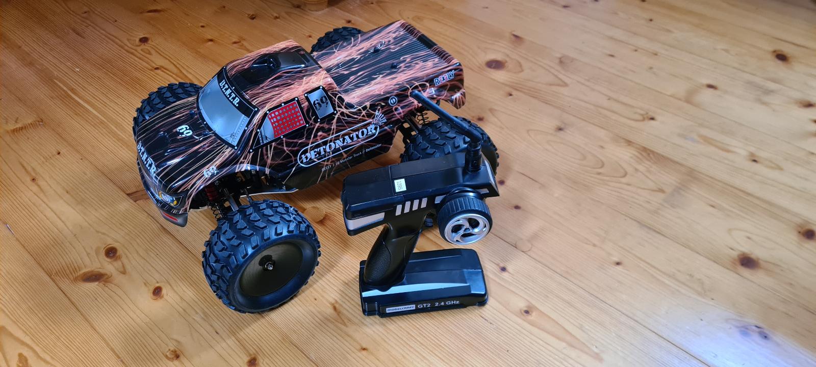 Rc model auta monster truck Detonator 1:10 - Modelárstvo