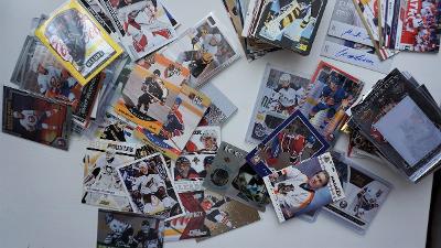 Lot 200 NHL karet napříč generacemi