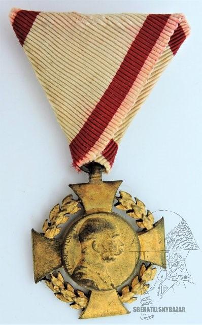 Medaile RU - Vojenský jubilejní kříž - prořezávaná