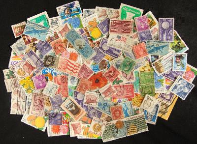 Sbírka známek z USA, prezidenti a další staré známky (2)