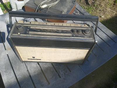 Riga vintage radio v kuži