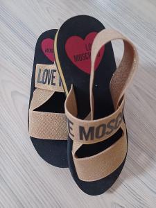 Love Moschino sandálky 37