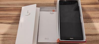 Mobilní telefon Xiaomi Redmi 7A LTE - prasklý displej