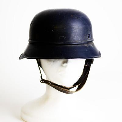 Německá helma typ „Gladiator“ pro Luftschutz, RL2-38/28, celá původní