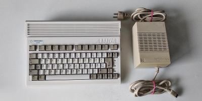 Commodore AMIGA 600 + napájecí adaptér + karta IC A604N (2MB chip RAM)