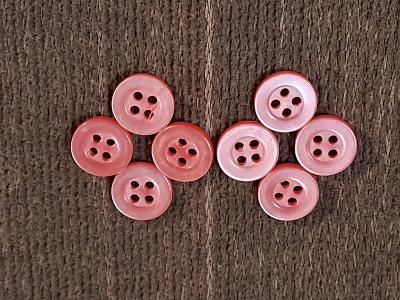 Sada 8 růžových knoflíčků á 11 mm