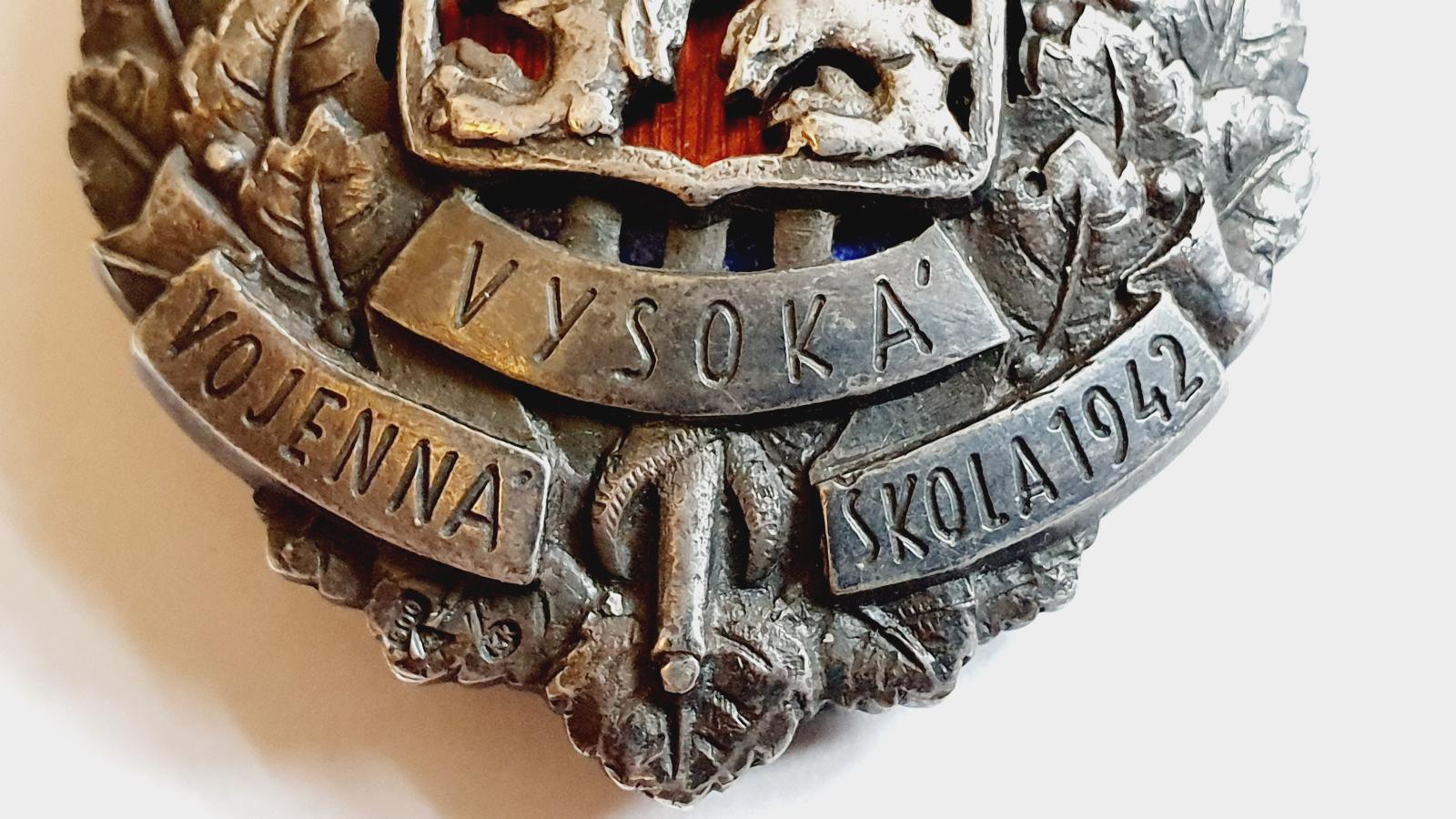 Extrémně vzácné Vysoká vojenná škola 1942 Slovenský odznak Intendant. - Odznaky, nášivky a medaile