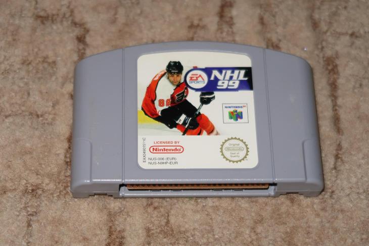 NINTENDO 64 hra NHL 99 - Počítače a hry