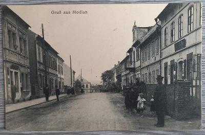 Pohled Modlany - hezký záběr ulice - 1913
