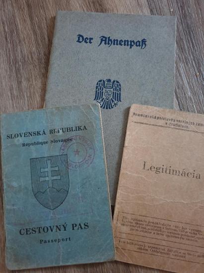 4ks průkazů Slovenský Štát, Slovensko, vše z 2.sv. války - Vojenské sběratelské předměty