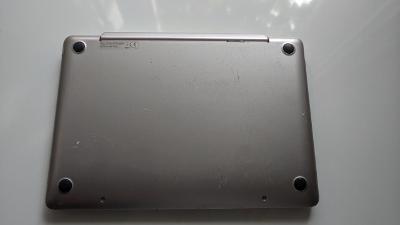 Noutbook tablet Asus poskozeny na dily