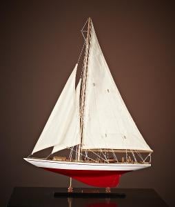 Dřevěný model lodi Endeavour 1934 