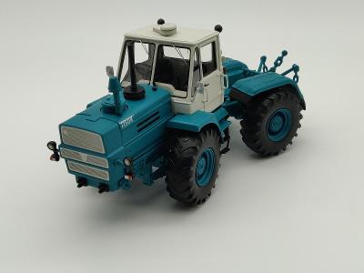 Traktor Charkov T150 K, Schucco , ne Kaden, ne Abrex, měřítko 1:32