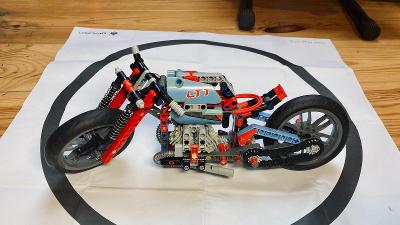 LEGO Technic 42036 Motorka