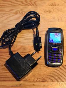Tlačítkový mobil LG KG110 Včetně baterie a nabíječky ČTI POPIS !!!