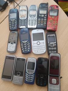 Sbírka retro telefonu Nokia 6310i,5110,3510i a další 14 ks !!!!