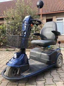 Elektrický vozík pro seniory 