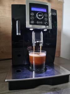 Kávovar Espresso DeLonghi ECAM 23.450 EX.3
