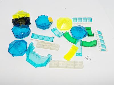 55/115 LEGO DÍLY - Sklíčka pro kosmické či Aquazone lodě atp.