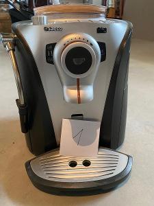Automatický kávovar na zrnkovou kávu - nálezový stav čtěte popis 