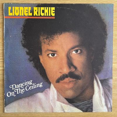 Lionel Richie – Dancing On The Ceiling