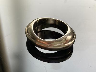 Dámský kovový prsten - se štrasovým kamínkem - obvod 6 cm