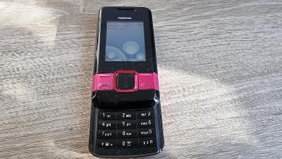 Nokia 7100 S, plně funkční.
