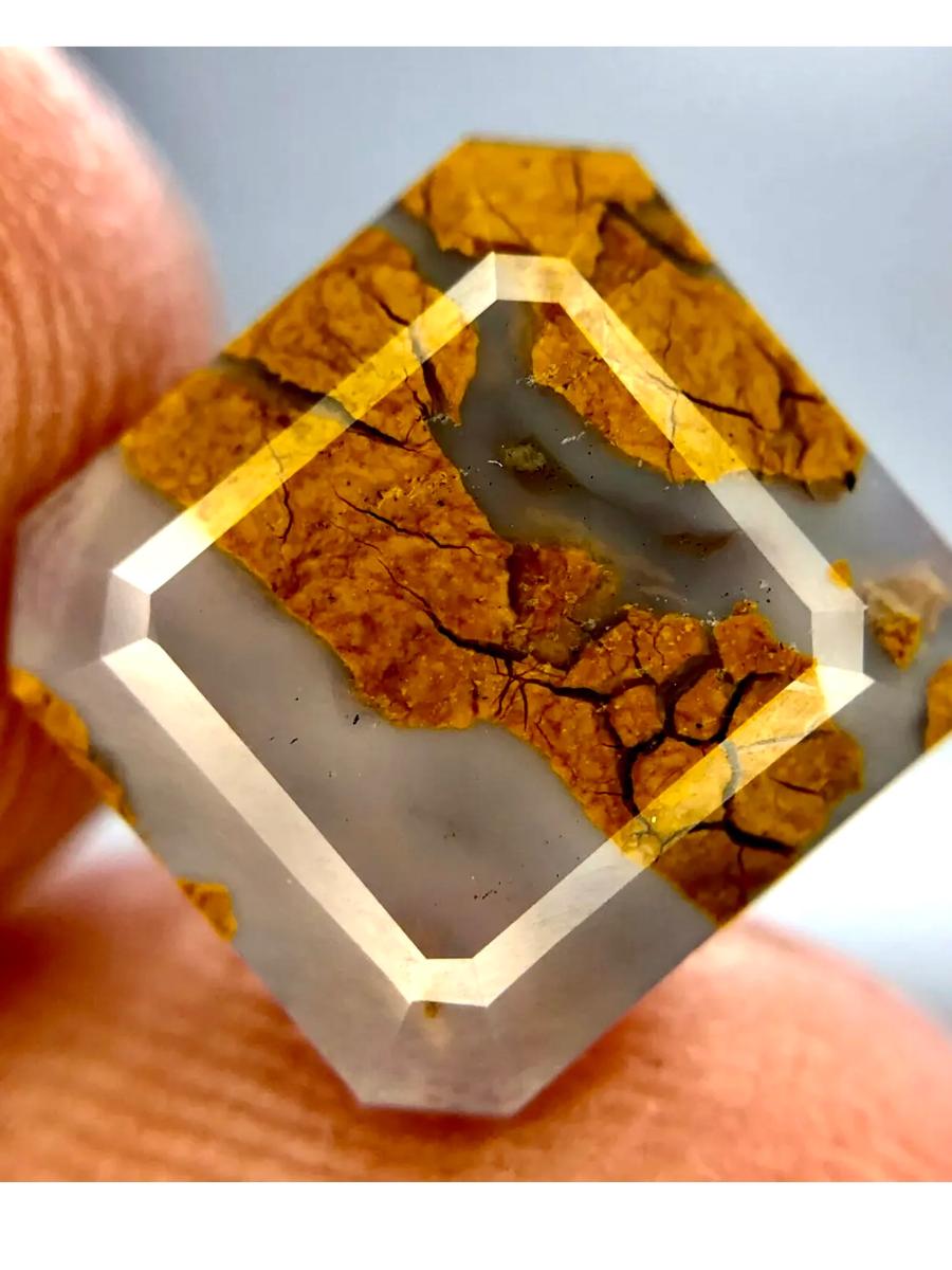ČERVENÝ JASPIS V ACHÁTE - šperk. drahokam Pakistan, prírodný minerál - Minerály a skameneliny