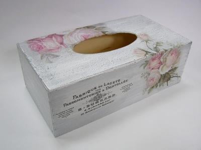 Krabička dřevěná na papírové kapesníky - Růže v šedé patině