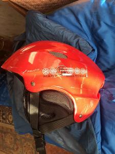 Dětská lyžařská helma, vel. 52-54