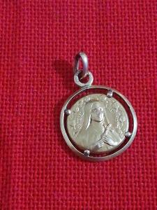 Krásný zlatý medalonek Panny Marie 