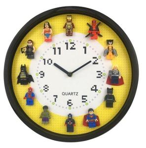 Avengers - nástěnné hodiny s figurkami