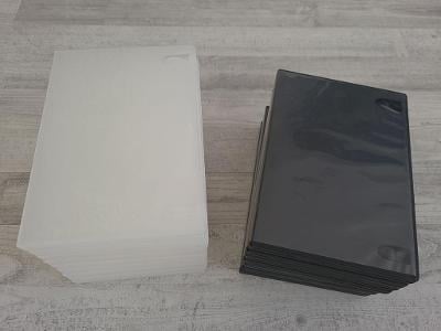 Prázdné DVD obaly 9x bílé, 7x černé