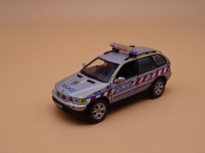 HONGWELL - BMW X5 - POLICE 2002 - 1:43