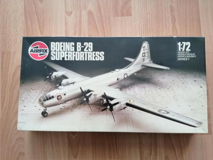 AIRFIX B-29 SUPERFORTRESS 1／72 modelkit MODELE REDUIT-