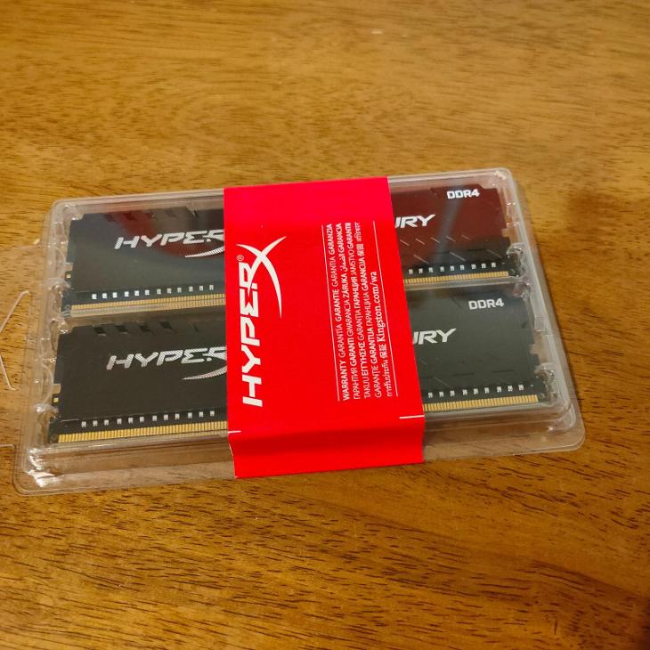 HyperX Fury Black 8GB (2x4GB) DDR4 2400 CL15 - Počítače a hry