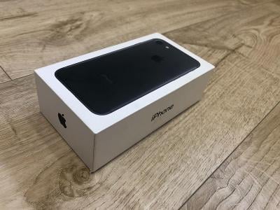 Krabičku na iPhone 7 Black, 32 GB